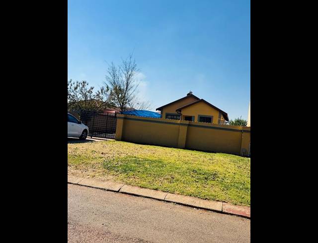 2 BEDROOM PROPERTY TO RENT IN DAWN PARK